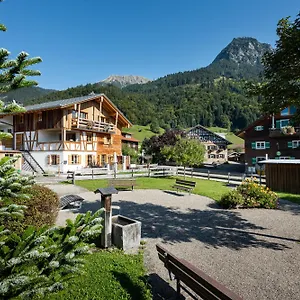 Am Dorfplatz Oberstdorf